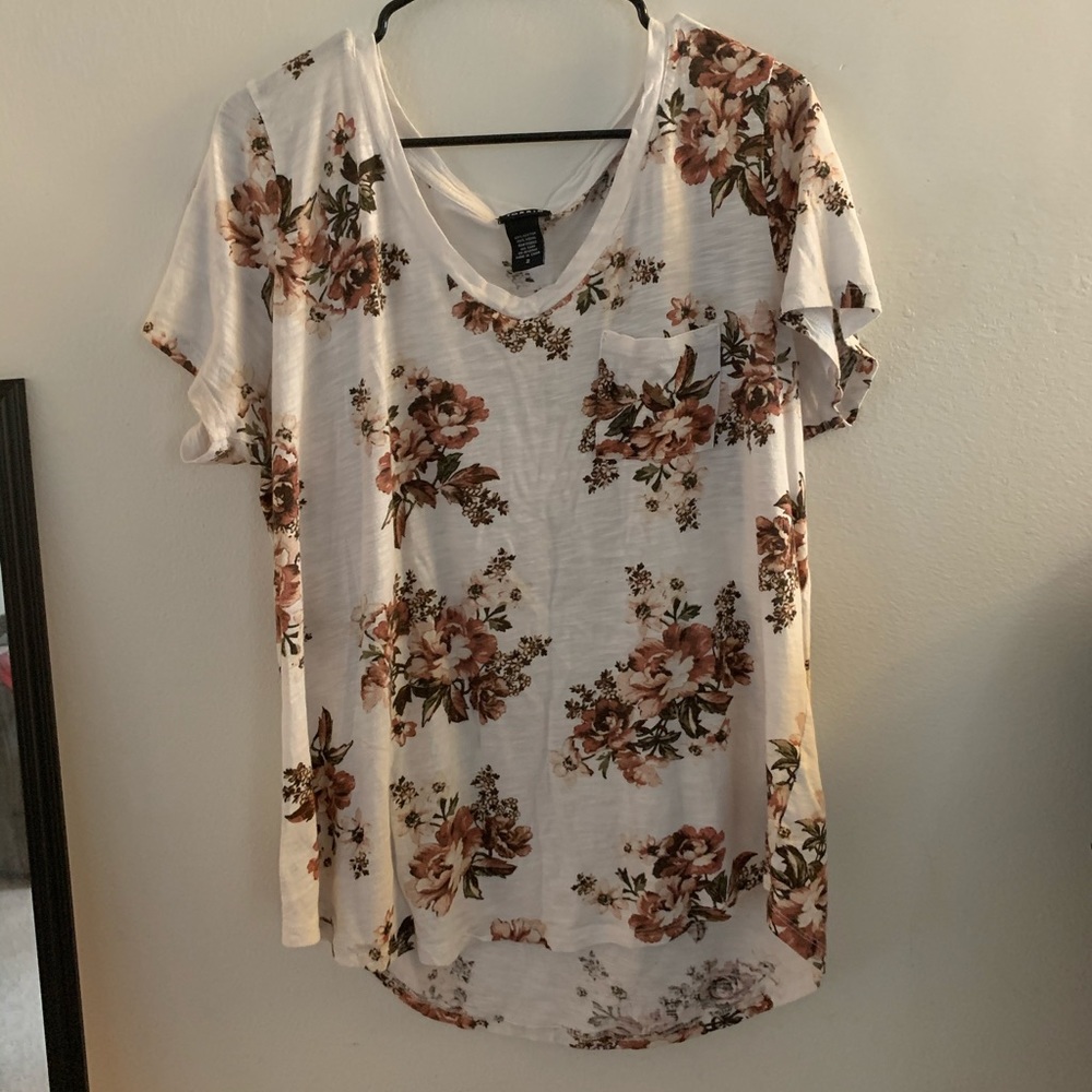 Torrid pocket tee size 2